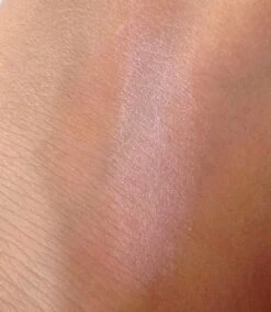 Makeup Revolution - The One Blush Stick - Dream -Cosmetica Promotiewinkel 1042x1200 7