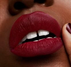 MAC Cosmetics Matte Lippenstift - D For Danger -Cosmetica Promotiewinkel 1200x1125 11