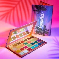 Makeup Revolution - Tammi - Tropical Twilight Palette 9 Makeup Revolution - Tammi - Tropical Twilight Palette -Cosmetica Promotiewinkel 1200x1200 1075