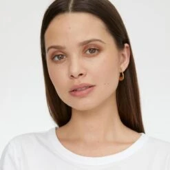 Rimmel London Lasting Finish Foundation - 200 Soft Beige -Cosmetica Promotiewinkel 1200x1200 3225