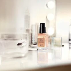 Max Factor Healthy Skin Harmony Foundation - 85 Caramel -Cosmetica Promotiewinkel 1200x1200 3333