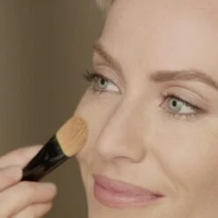 Max Factor - Radiant Lift Foundation - 075 Golden Hour 11 Max Factor - Radiant Lift Foundation - 075 Golden Hour -Cosmetica Promotiewinkel 1200x1200 3439