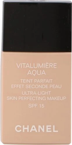 Chanel Vitalumiere Aqua Foundation - 30 Beige - SPF15 - 30 Ml -Cosmetica Promotiewinkel 600x1200 10